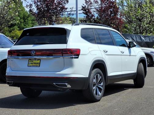 2025 Volkswagen Atlas 2.0T SE