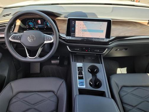 2025 Volkswagen Atlas 2.0T SE