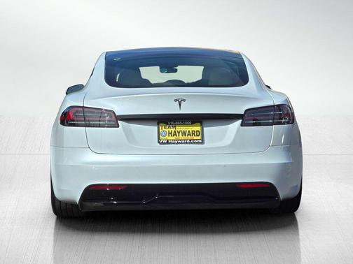 Pearl White Multi-Coat 2023 Tesla Model S Standard Range