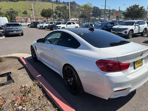 2018 BMW M4 Base