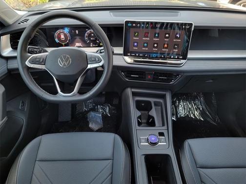 2025 Volkswagen Tiguan 2.0T SE 4MOTION