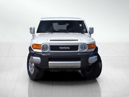 Iceberg 2014 Toyota FJ Cruiser Base