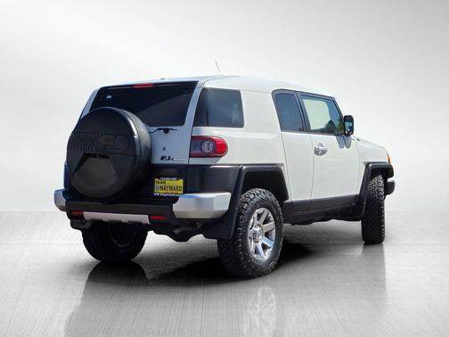 Iceberg 2014 Toyota FJ Cruiser Base