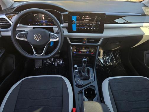 Gray 2026 Volkswagen Taos SE