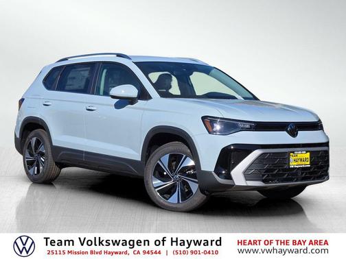 Gray 2026 Volkswagen Taos SE