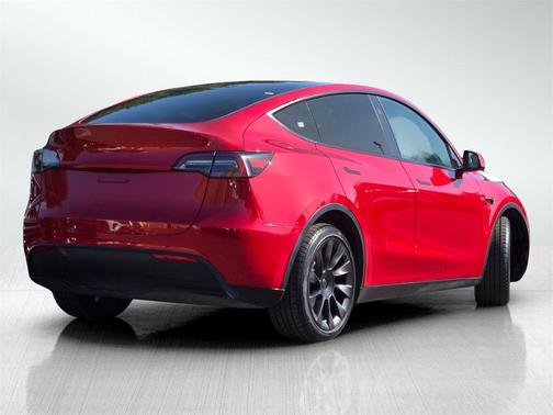 2024 Tesla Model Y Long Range Dual Motor All-Wheel Drive
