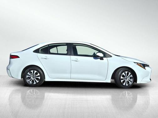 2022 Toyota Corolla Hybrid LE
