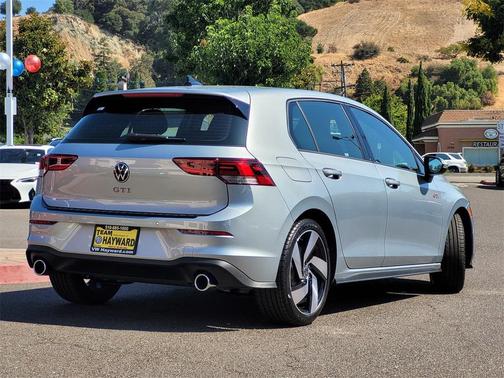 2025 Volkswagen Golf GTI 2.0T S DSG