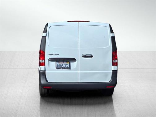 2017 Mercedes-Benz Metris Base