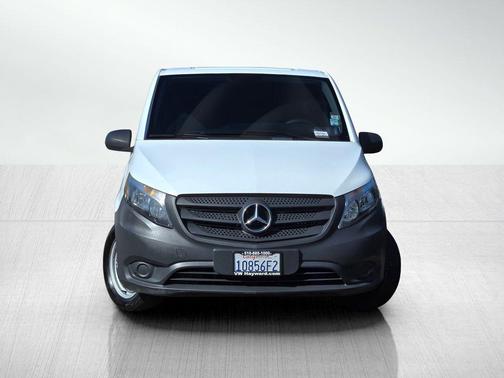 2017 Mercedes-Benz Metris Base