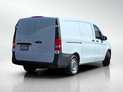 2017 Mercedes-Benz Metris Base