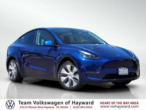 2022 Tesla Model Y Long Range Dual Motor All-Wheel Drive