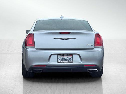 2017 Chrysler 300 S