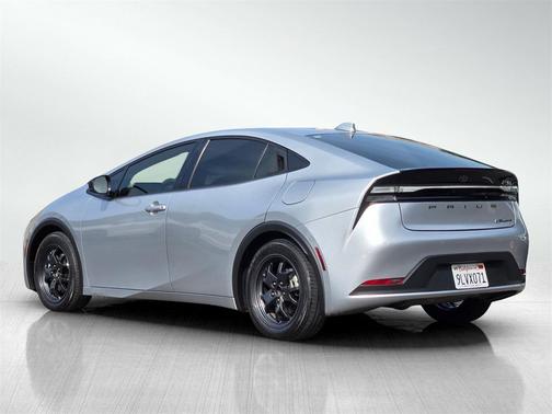 2024 Toyota Prius Prime SE