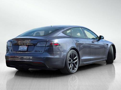 Stealth Gray 2023 Tesla Model S Standard Range