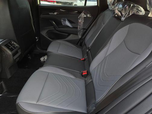 2026 Volkswagen Tiguan 2.0T SE R-Line Black 4MOTION