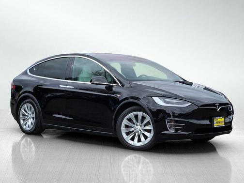 Obsidian Black Metallic 2018 Tesla Model X 100D