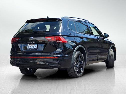 2022 Volkswagen Tiguan 2.0T SE R-Line Black 4MOTION