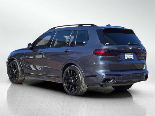 2021 BMW X7 M50i