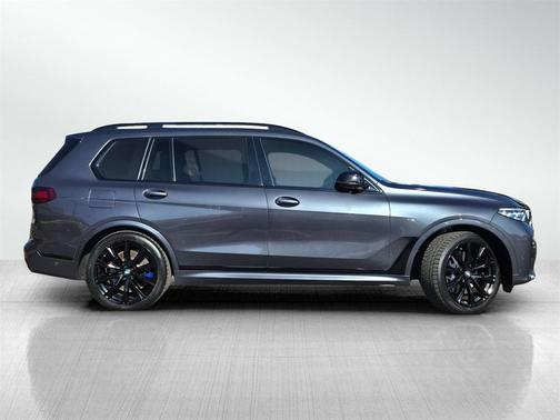 2021 BMW X7 M50i