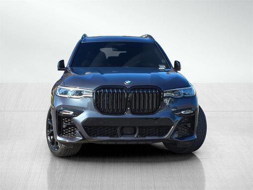 2021 BMW X7 M50i