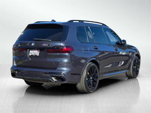 2021 BMW X7 M50i