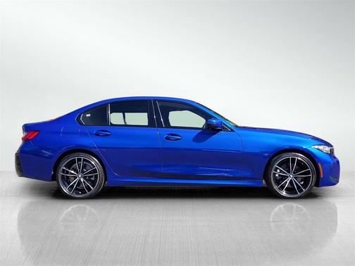 2023 BMW 330 xDrive