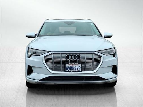 2021 Audi e-tron Premium Plus