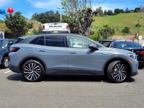 2025 Volkswagen ID.4 AWD Pro