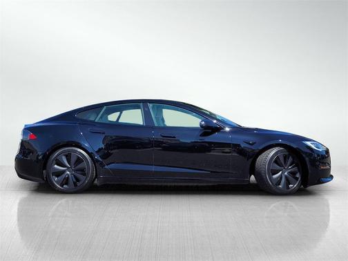 2022 Tesla Model S Base
