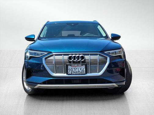 2019 Audi e-tron Premium Plus