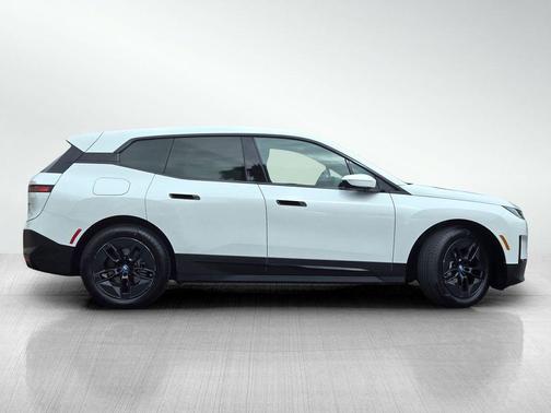 Alpine White 2024 BMW iX xDrive50