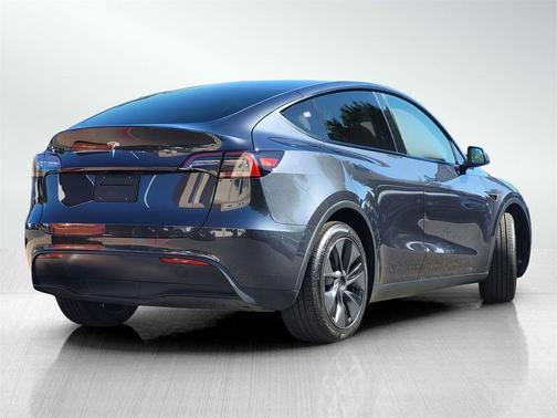 2025 Tesla Model Y Long Range Dual Motor Rear-Wheel Drive