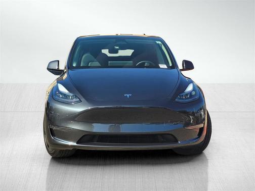 2025 Tesla Model Y Long Range Dual Motor Rear-Wheel Drive