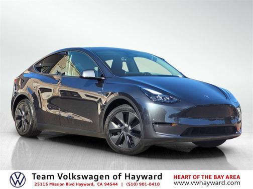 2025 Tesla Model Y Long Range Dual Motor Rear-Wheel Drive