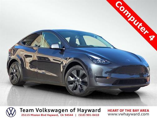 2025 Tesla Model Y Long Range Dual Motor Rear-Wheel Drive