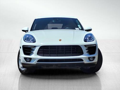 2017 Porsche Macan Base