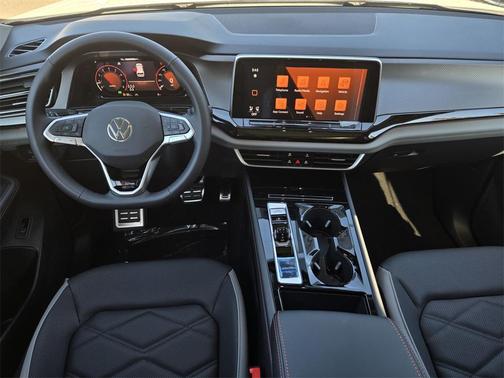 2026 Volkswagen Atlas Peak Edition