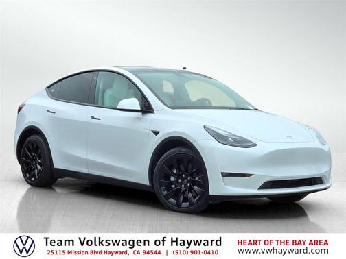 2023 Tesla Model Y Long Range Dual Motor All-Wheel Drive