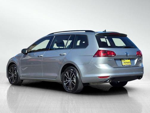 2017 Volkswagen Golf SportWagen TSI S