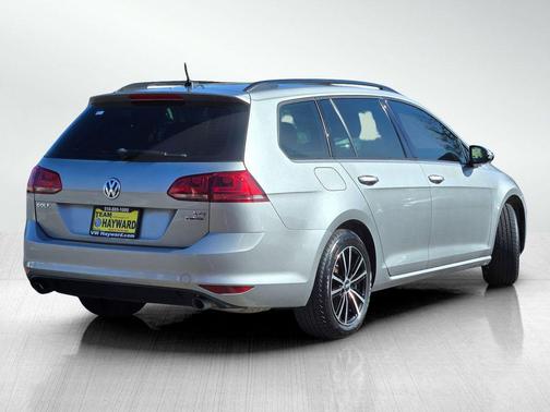 2017 Volkswagen Golf SportWagen TSI S