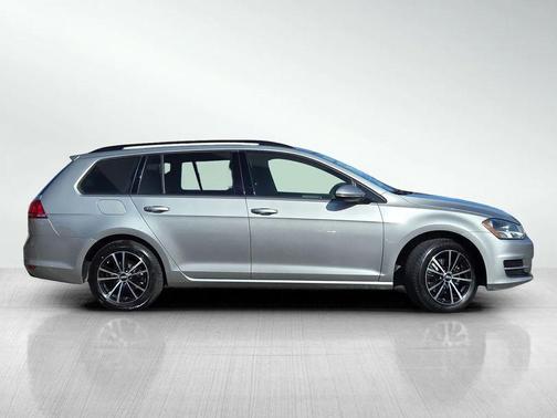 2017 Volkswagen Golf SportWagen TSI S