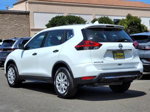 2018 Nissan Rogue S