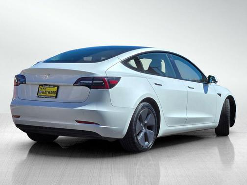 2023 Tesla Model 3 Standard Range