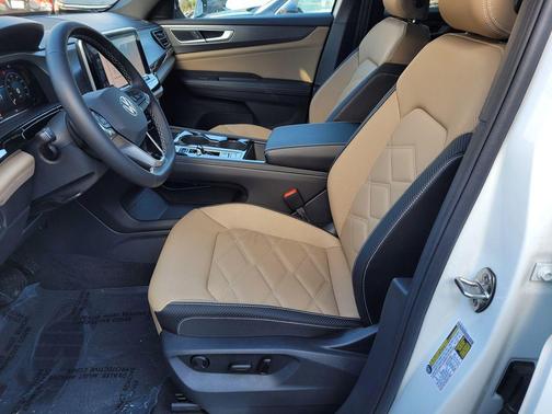 2024 Volkswagen Atlas Cross Sport 2.0T SE w/Technology 4MOTION