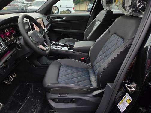 2026 Volkswagen Atlas Cross Sport 2.0T SEL Premium