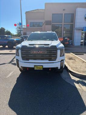 2024 GMC Sierra 2500 AT4