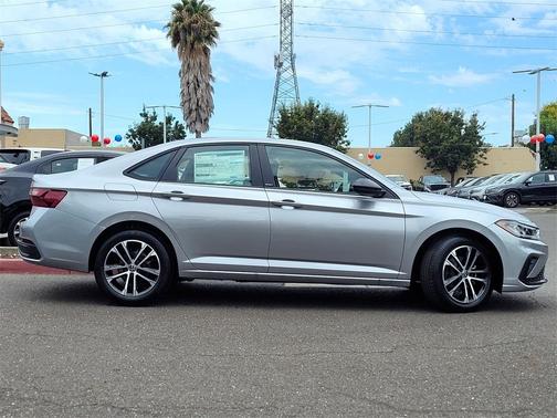 2025 Volkswagen Jetta 1.5T Sport