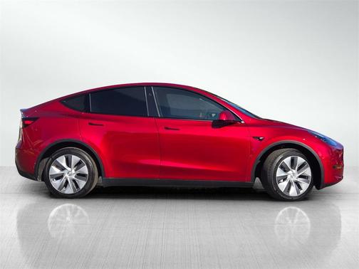 2024 Tesla Model Y Long Range Dual Motor All-Wheel Drive