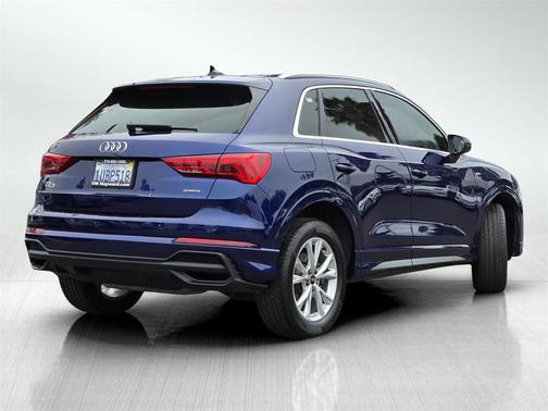 2023 Audi Q3 Premium 45 TFSI S line quattro Tiptronic